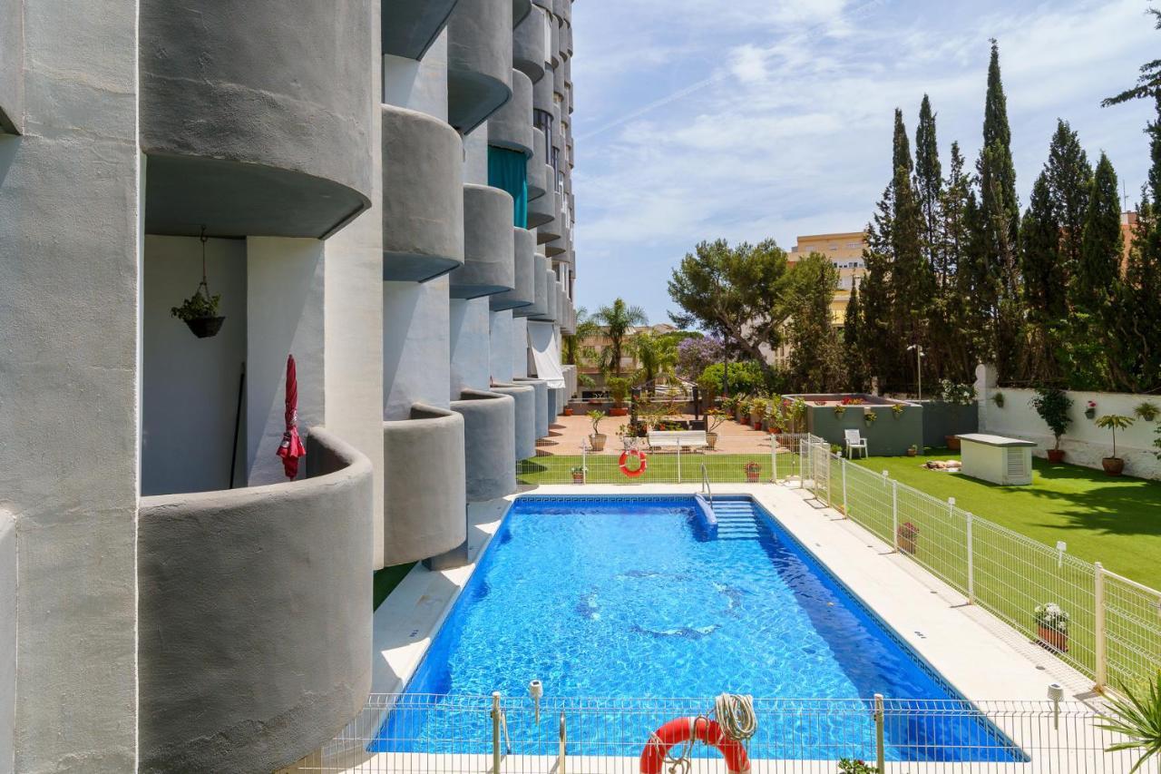 Malagasuite Comfort Home And Pool ตอร์เรโมลิโนส ภายนอก รูปภาพ