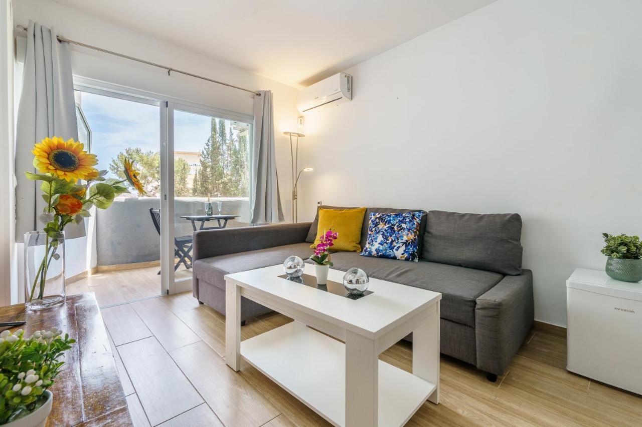 Malagasuite Comfort Home And Pool ตอร์เรโมลิโนส ภายนอก รูปภาพ